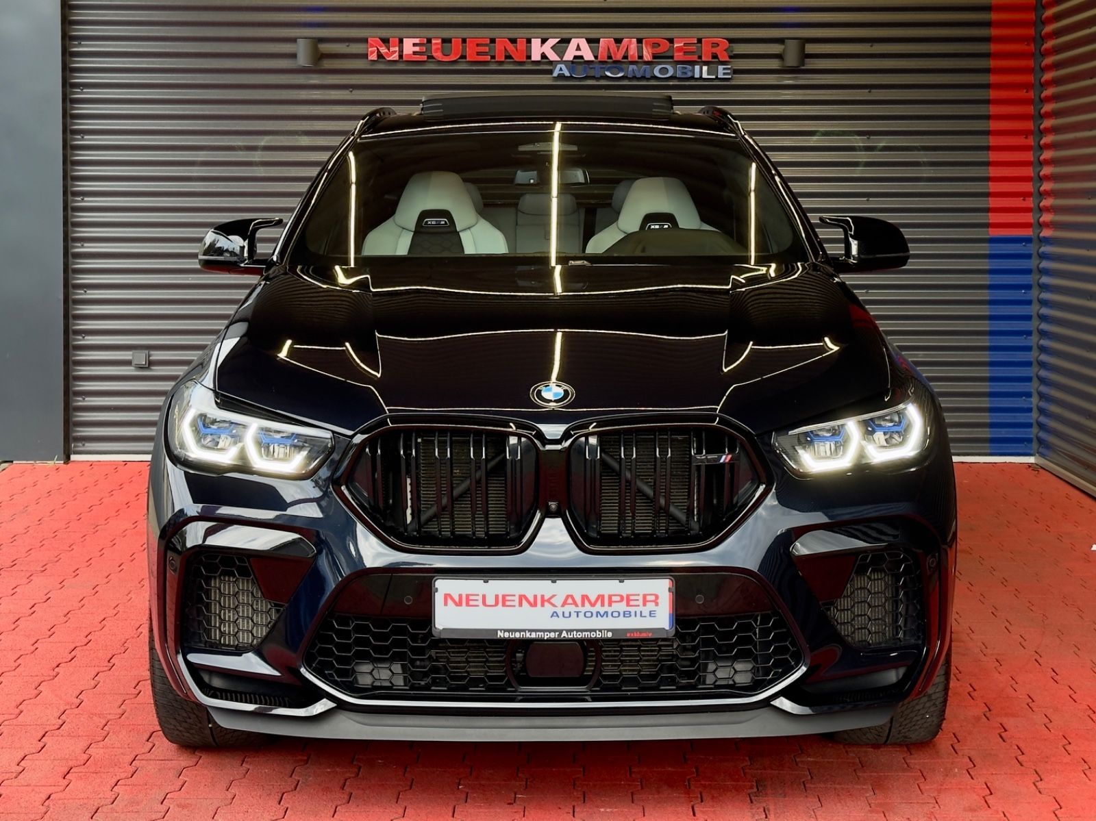 Fahrzeugabbildung BMW X6 M Competition Pano Laser B&W ACC HuD 360°