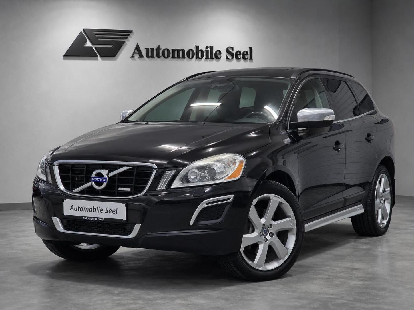 Volvo XC60 XC 60 XC60 R-Design AWD