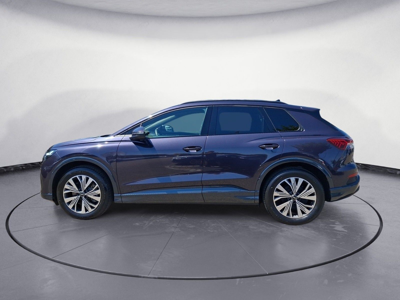 Audi Q4 e-tron 40 advanced Optik e-tron kompakt Navi  imagem 3