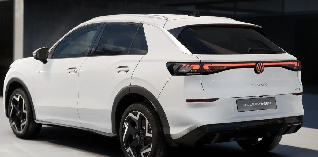 Volkswagen T-Roc 1.5TSI R-Line AHK ACC Side eHeck Neues Mod imagem 3