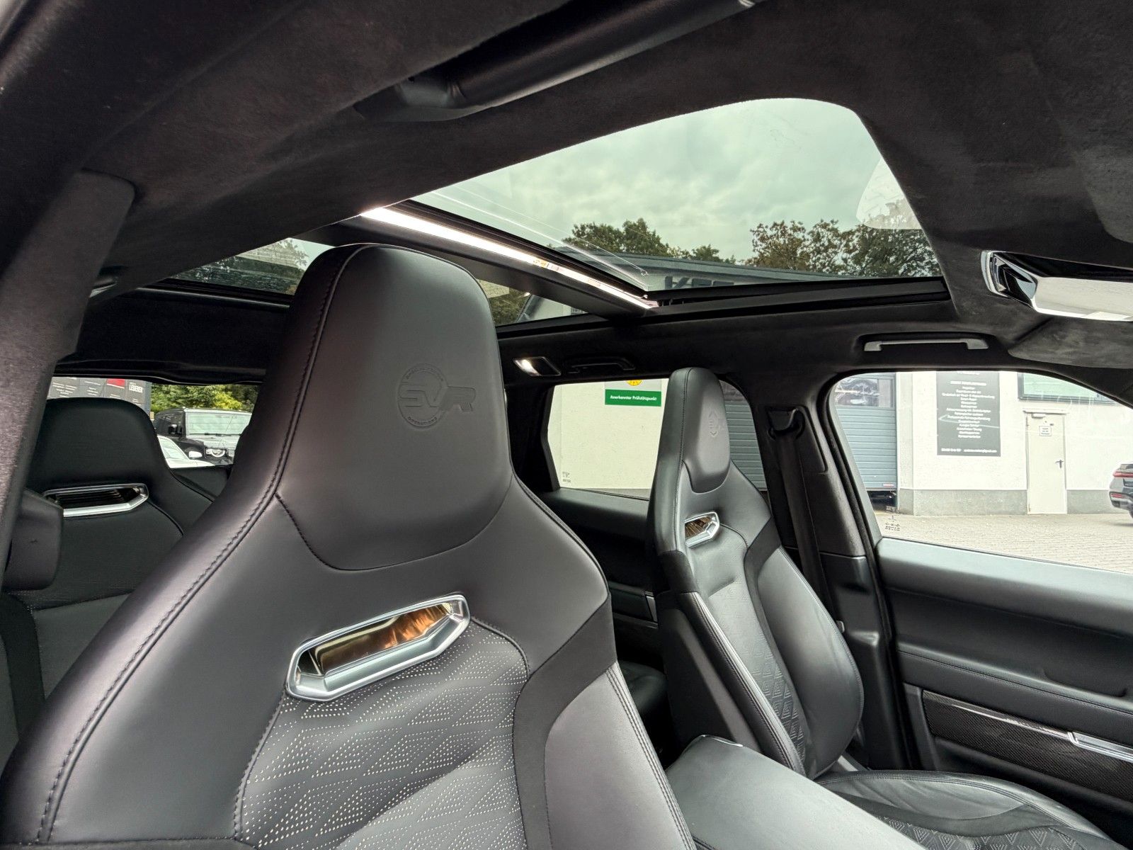 Land Rover Range Rover Sport SVR Aut. 1 Hand - /// foto 22
