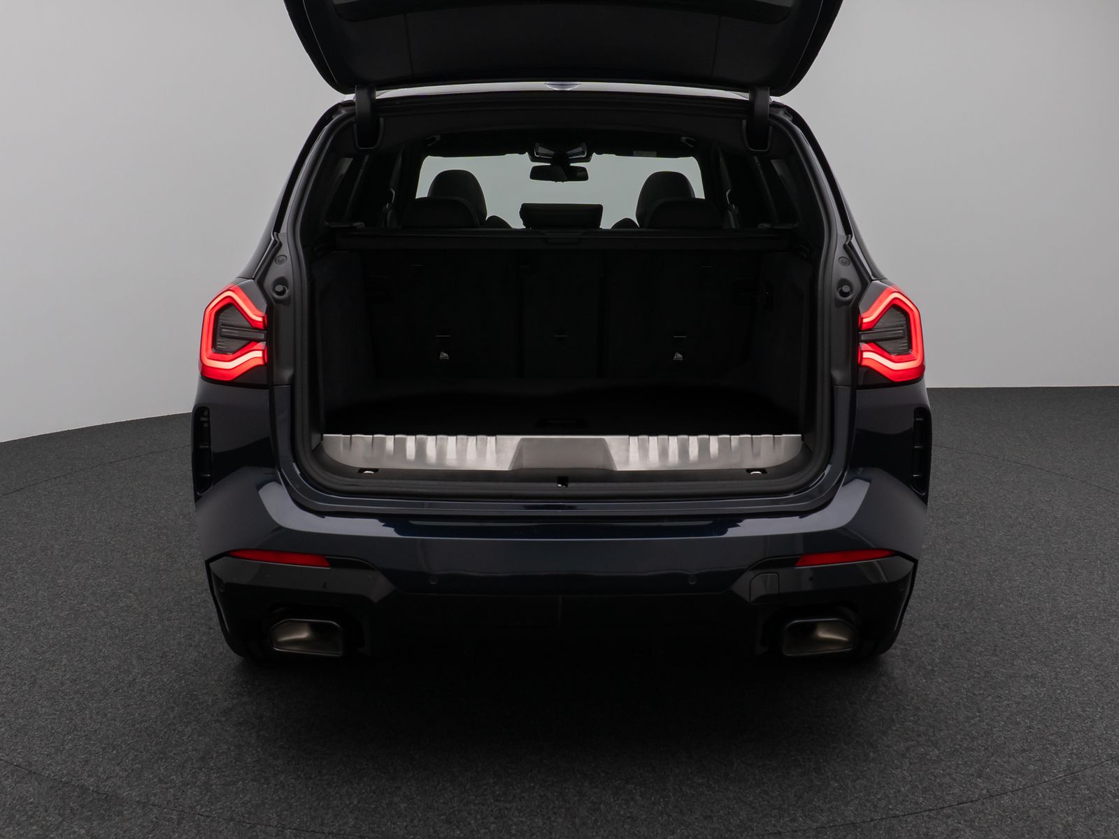 Fahrzeugabbildung BMW X3 xD30e M Sport Panorama Laser 360° HUD DAB H/K