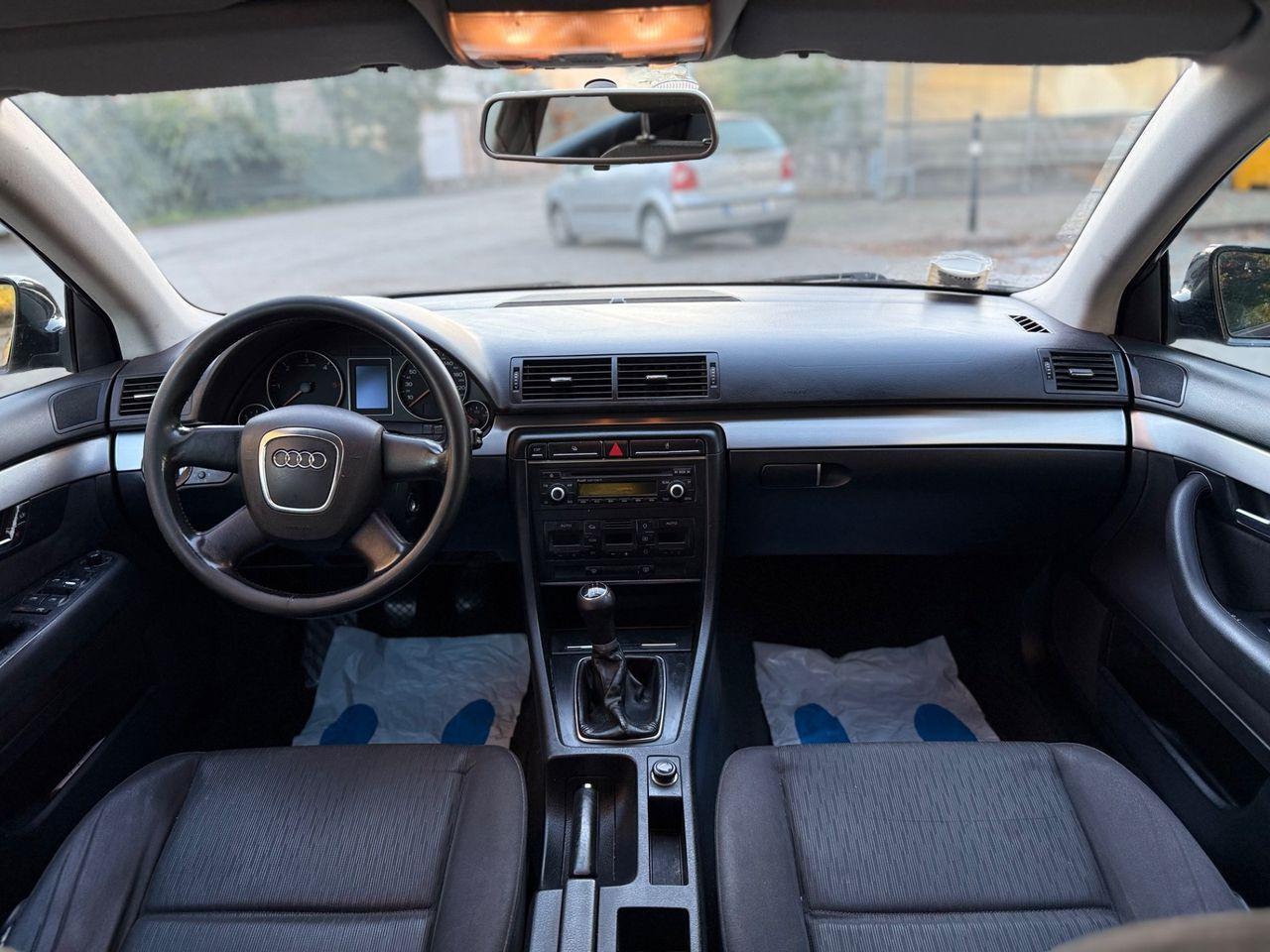 Audi A4 2006 — photo 9