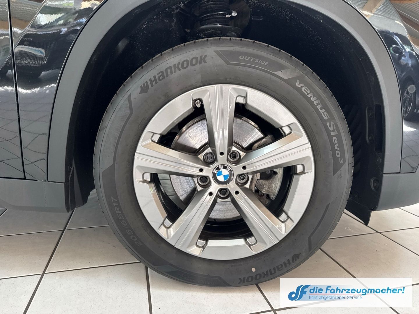 Fahrzeugabbildung BMW X1 20 d xDrive Park-Assistent Navi Digitales Coc