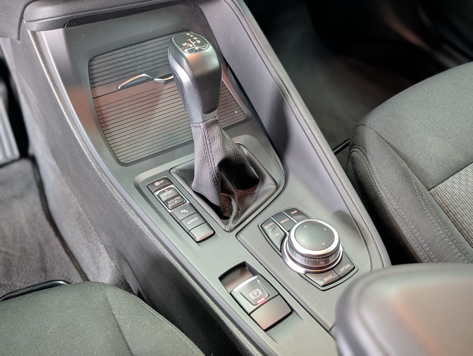 Fahrzeugabbildung BMW X1 xDrive 25e Advantage AHK LED APP VIRT SoH 87%