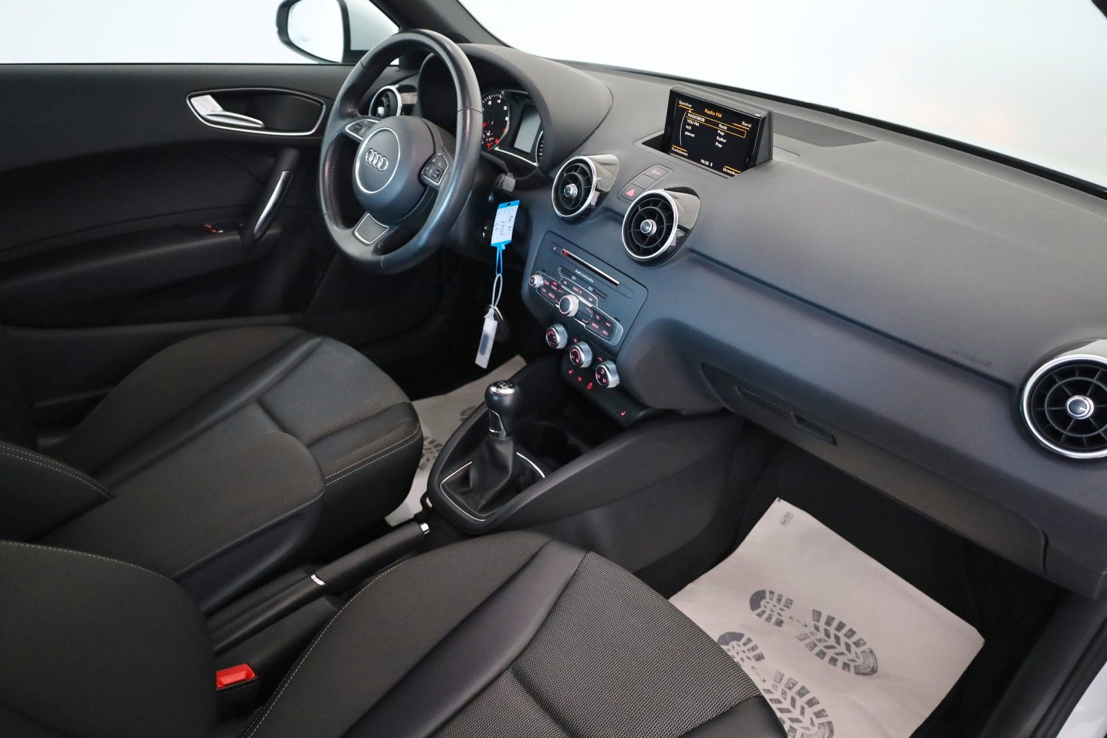 Fahrzeugabbildung Audi A1 sport,Teilleder,Sportsitze,Sportfahrwerk,Shzg
