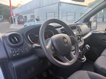 Renault Trafic - 11
