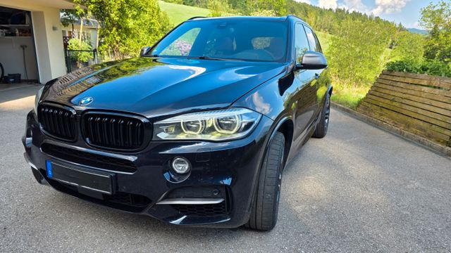 BMW X5 M50d 