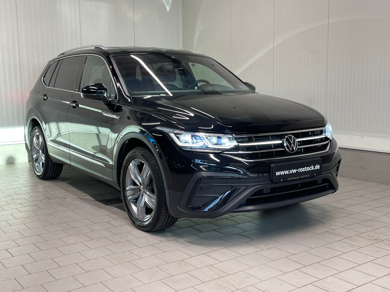 Volkswagen Tiguan Allspace Move 4M 2.0 TSI DSG AHK NAVI LED foto 2