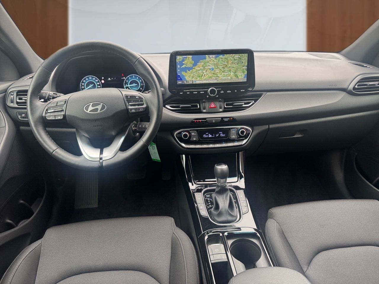 Fahrzeugabbildung Hyundai i30 ADVANTAGE LED*SHZ*LHZ*NAVI*2Z-KLI*