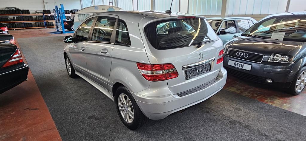 Mercedes-Benz B 160