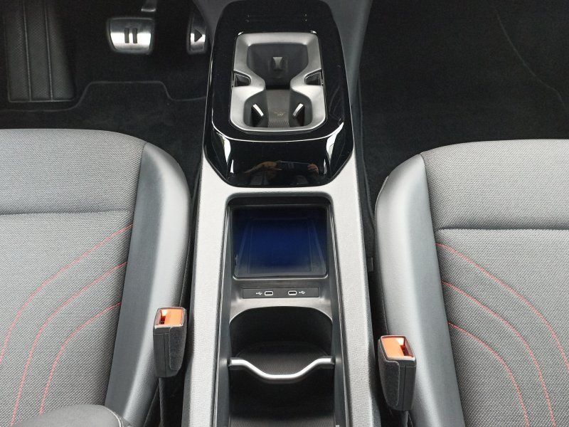 Fahrzeugansicht 12 Fahrzeugabbildung Volkswagen ID.4 GTX mit Infotainment-Paket 4Motion AHK+MAT