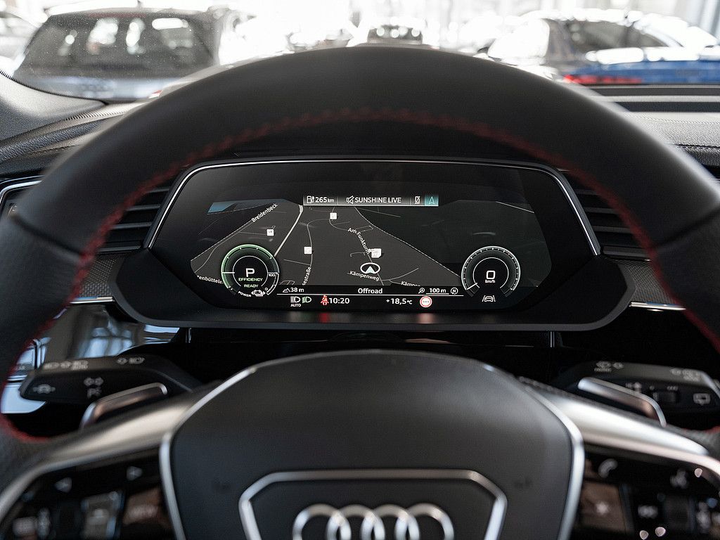 Fahrzeugabbildung Audi Q8 e-tron 55 quattro S line B&O PANO MATRIX-LED