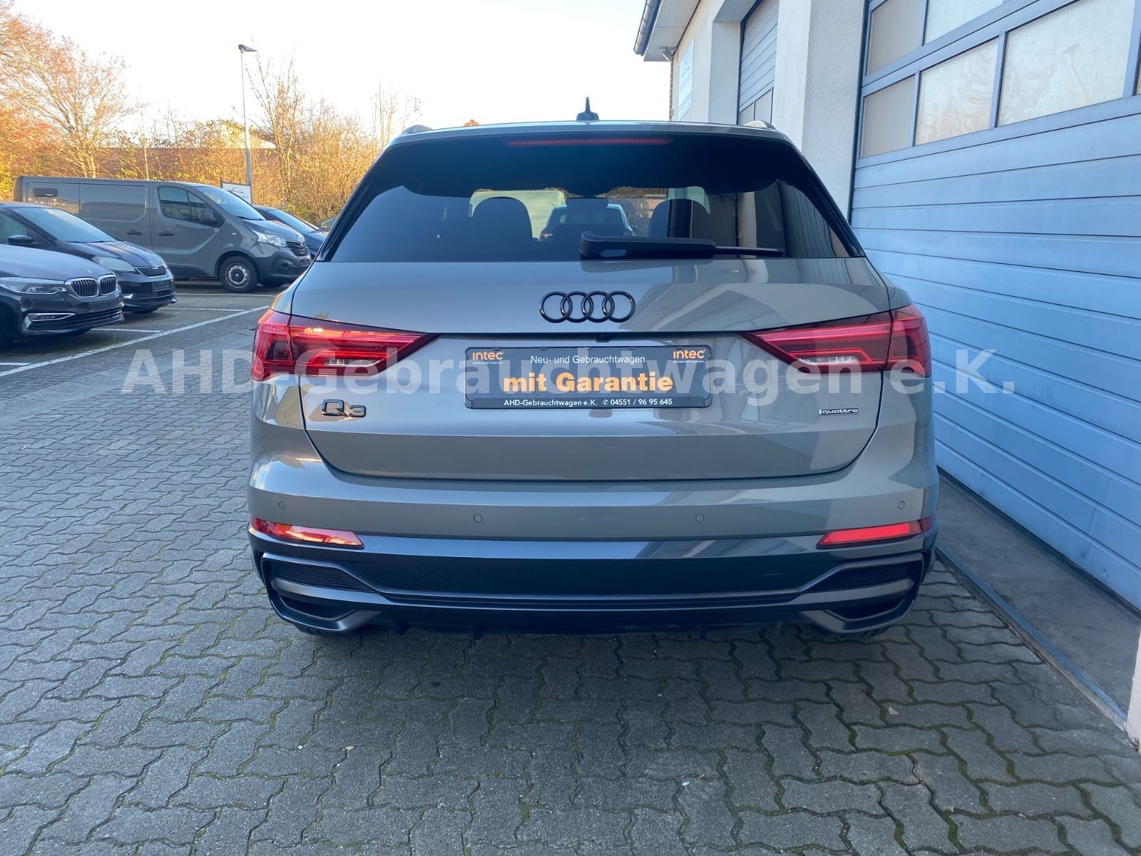 Fahrzeugabbildung Audi Q3 35 TDI Quattro S-line