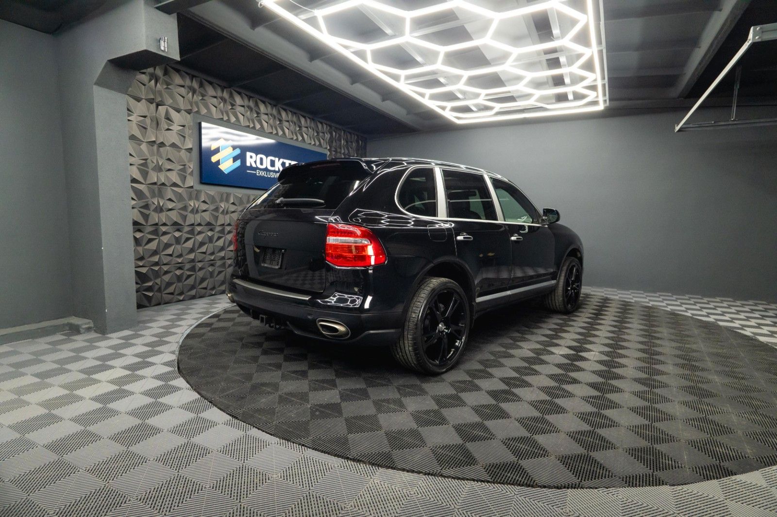 Fahrzeugabbildung Porsche Cayenne 3.6 V6 Black Edition | BOSE | 22Zoll ABT