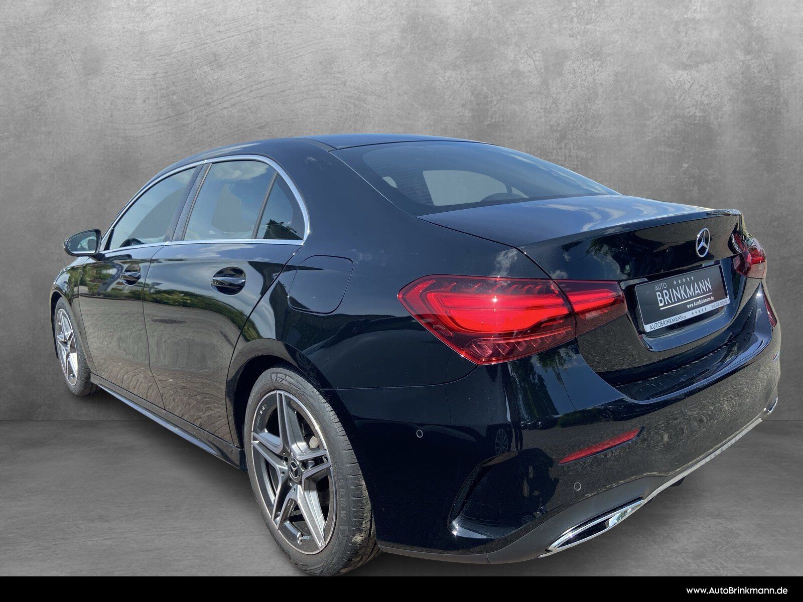 Mercedes-Benz A 180 Limousine AMG Line LED KAMERA SPURHALTESHZ foto 4