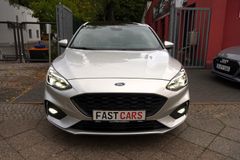 Fahrzeugabbildung Ford Focus Lim. 2.0 ST-Line X Aut. ACarPlay B&O Pano!