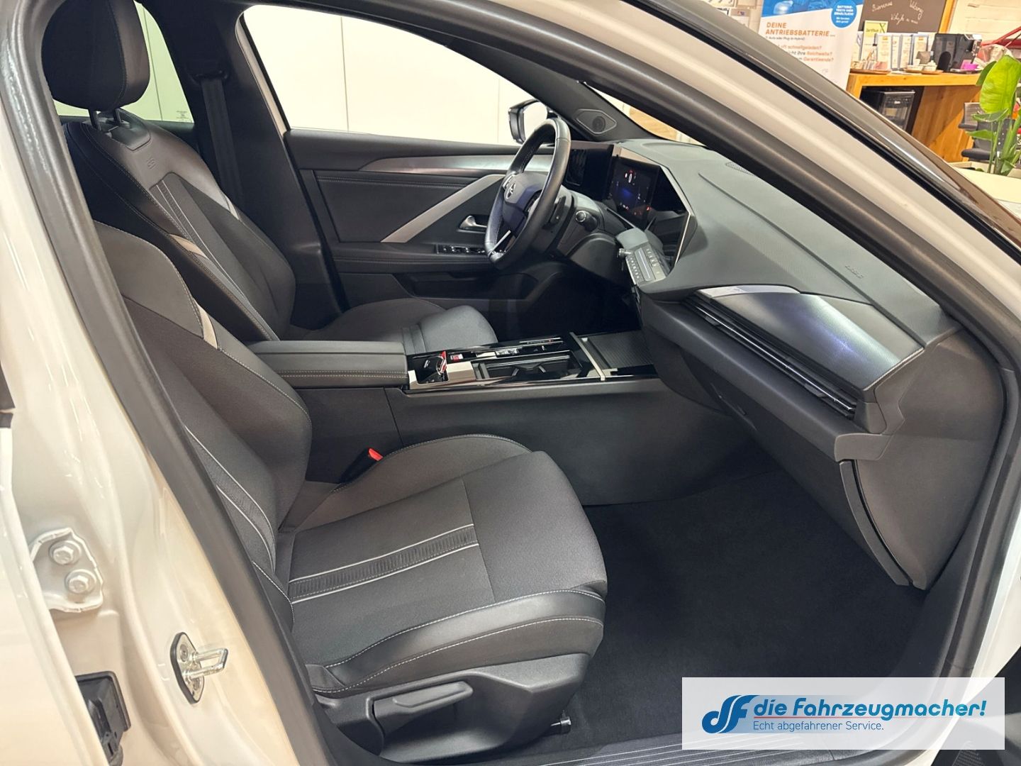 Fahrzeugabbildung Opel Astra L Sports Tourer GS Digitales Cockpit 360 K