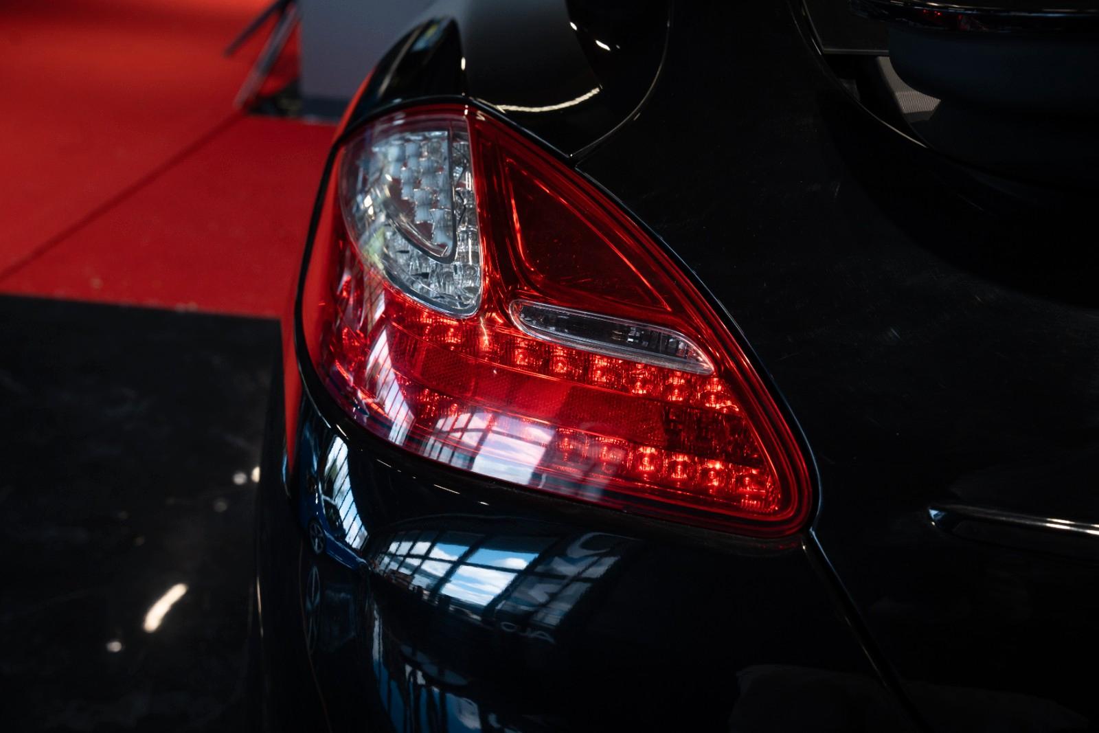Porsche Panamera 4S 4.8 V8 | 400 ch | BVA | Cuir électrique à mémoire | Sièges chauffants avant/arrière | Toit ouvrant | Caméra de recul | Bi-xénon