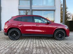 MERCEDES-BENZ GLA 200/ AMG LINE EDITION/ NAVI/ AHK/ SITZHZG. MERCEDES-BENZ GLA 200/ AMG LINE EDITION/ NAVI/ AHK/ SITZHZG.