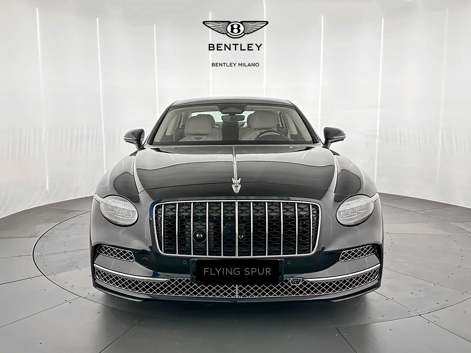 Bentley Flying Spur Azure V8 27MY- Bentley Milano imagem 2