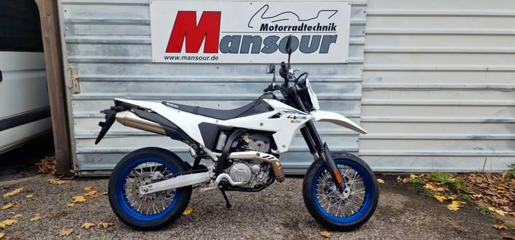 Suzuki DR-Z 4SM RLM6 | VORFÜHRER | MODELL 2026