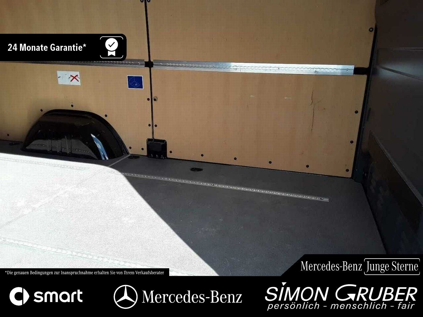 Fahrzeugabbildung Mercedes-Benz Sprinter 315 Pro Standard Navi Sitzhz Kamera AHK