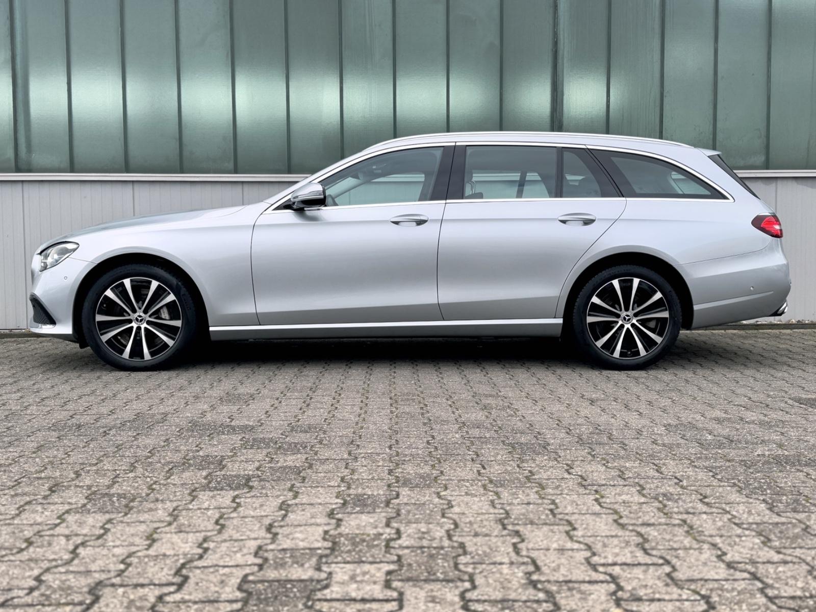 Mercedes-Benz E 300de T 4Matic Avantarde *WIDESCREEN|LED|CAM*