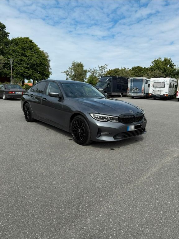Image of BMW 318