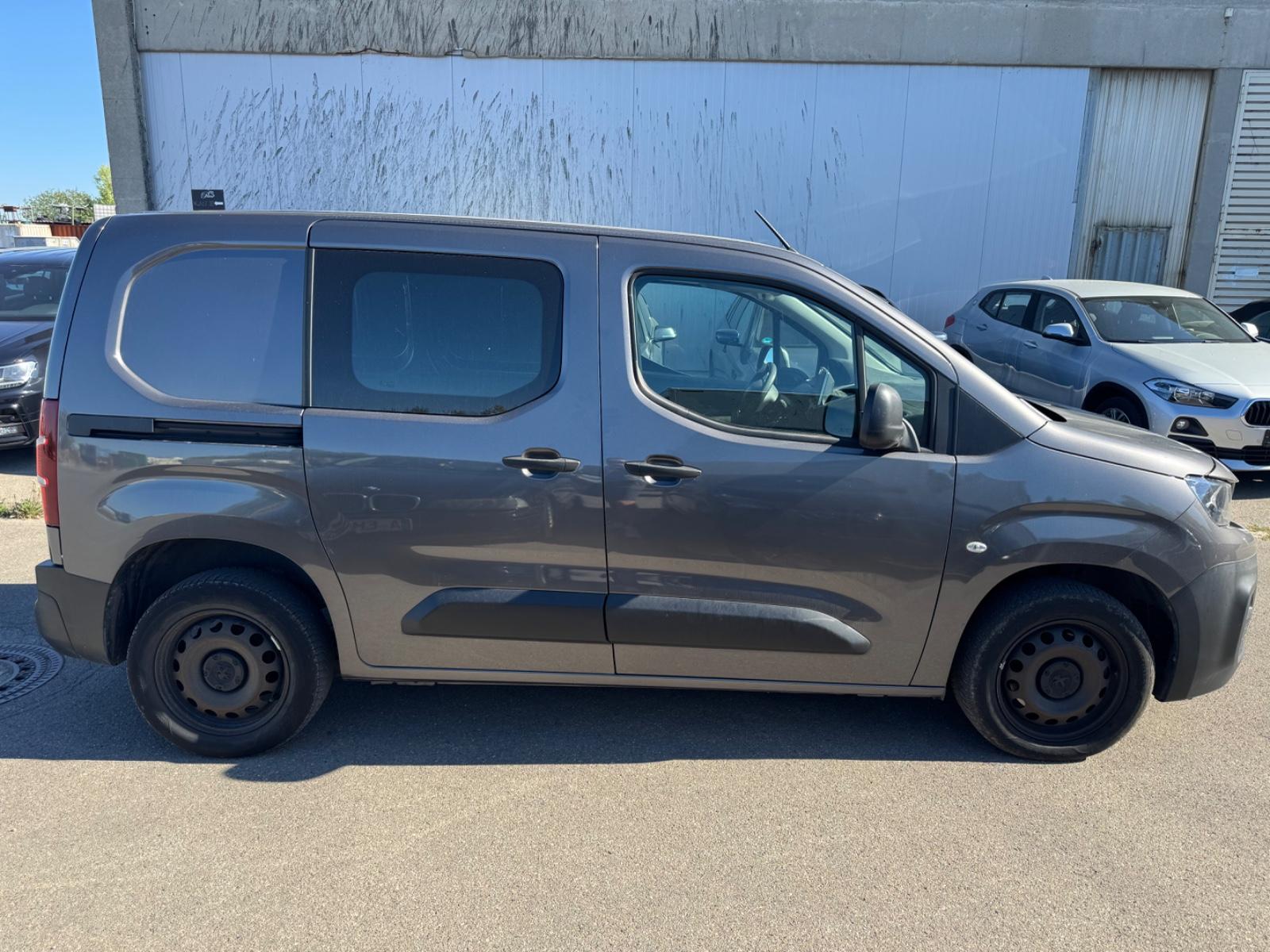Peugeot Partner Premium L1 5 Stück Klima PDC Navi