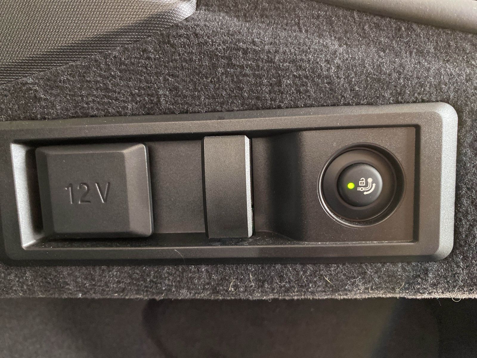 BMW i4 - Bild 22