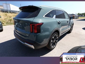 KIA Sorento - 4
