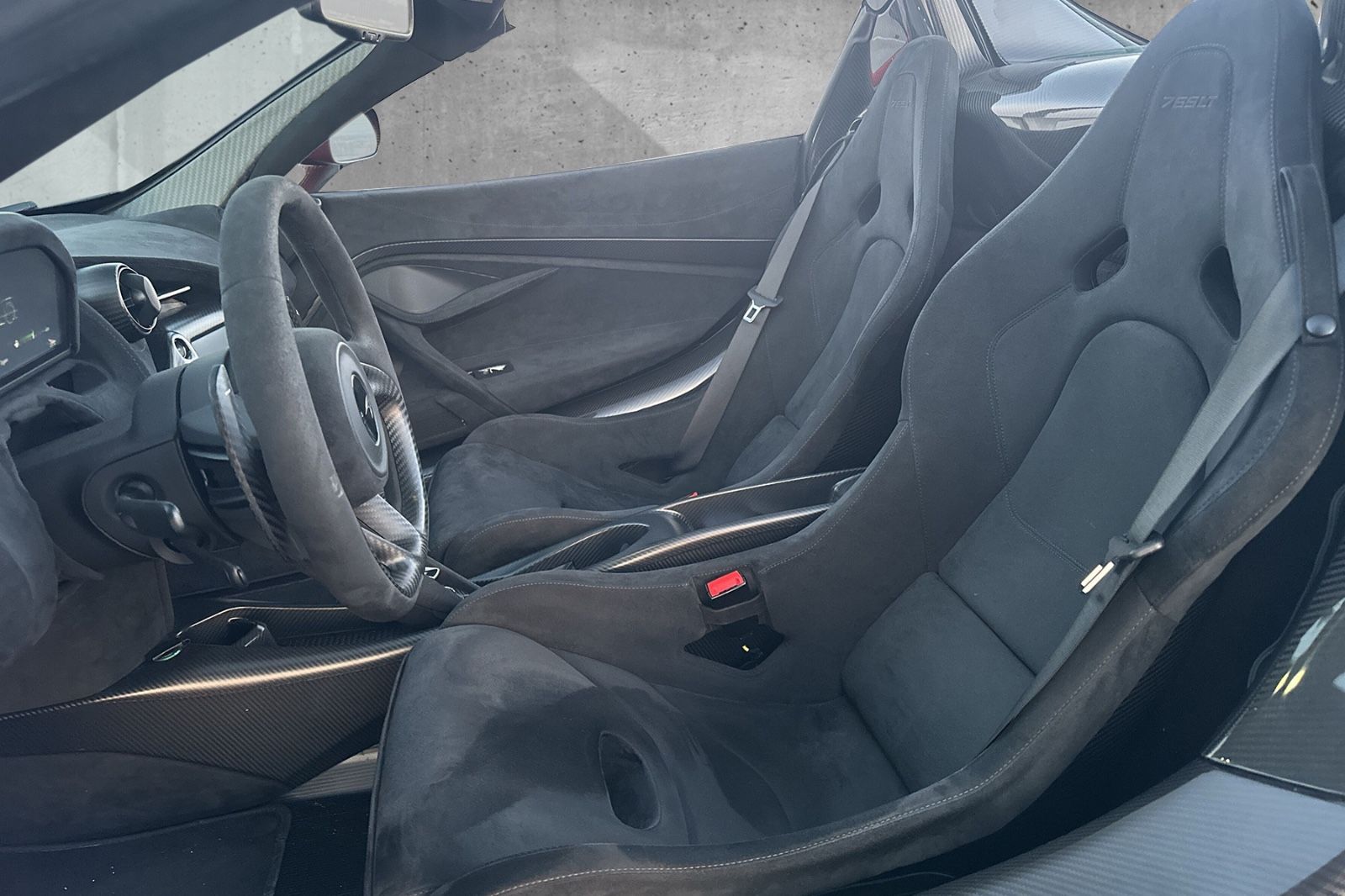Fahrzeugabbildung McLaren 765LT Spider*All Carbon Packs*Stealth*Lift*