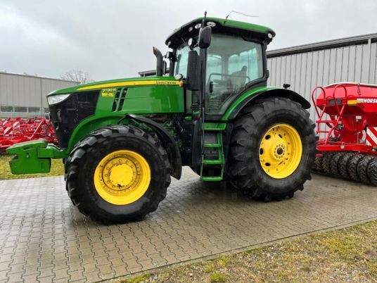 John Deere 7230R ALLRADTRAKTOR