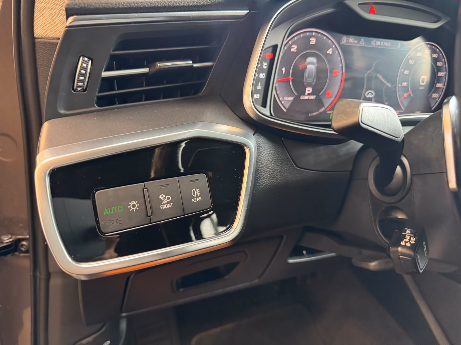 Audi A6 Avant 45 TDI quattro *Virtuel*Kamera*AHK*