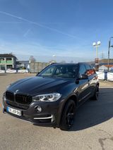 BMW X5 xDrive30d - Motor generalüberholt - BMW X5: Motor