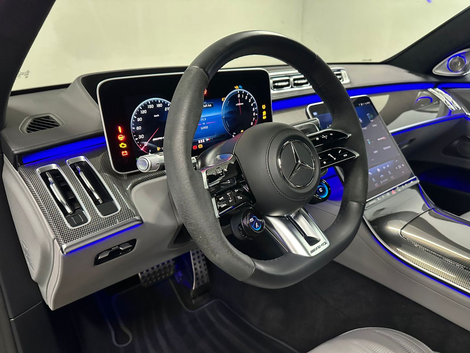 Fahrzeugabbildung Mercedes-Benz S 63 E Performance L *KERAMIK*TV*PANO*