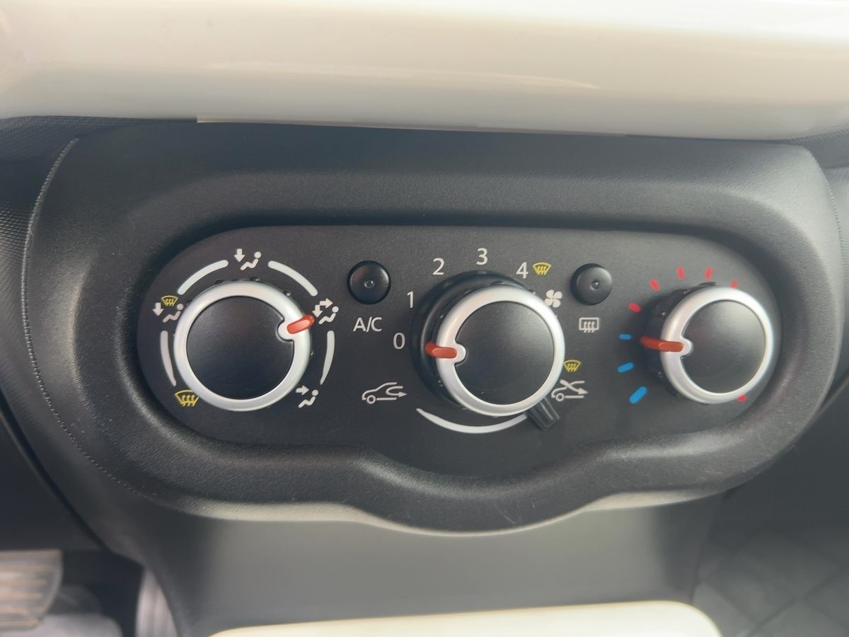 Fahrzeugabbildung Renault Twingo Intens ENERGY TCe 90 EDC 8-fach SHZ