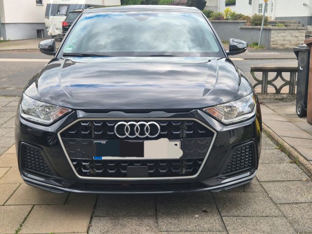 AUDI A1 1.0 30 TFSI S tronic Sportback -