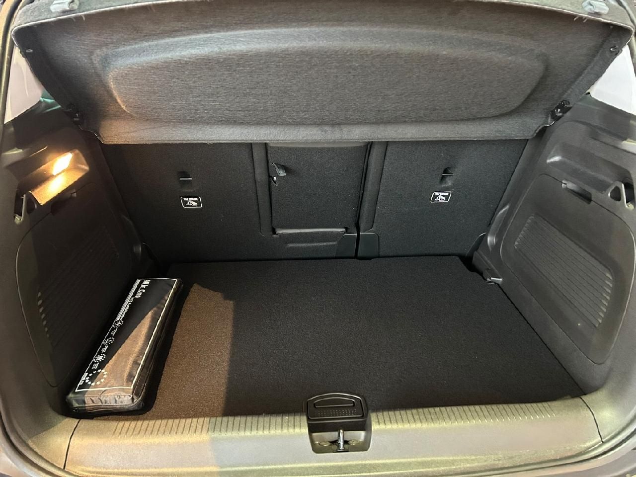 Fahrzeugabbildung Opel Crossland Elegance