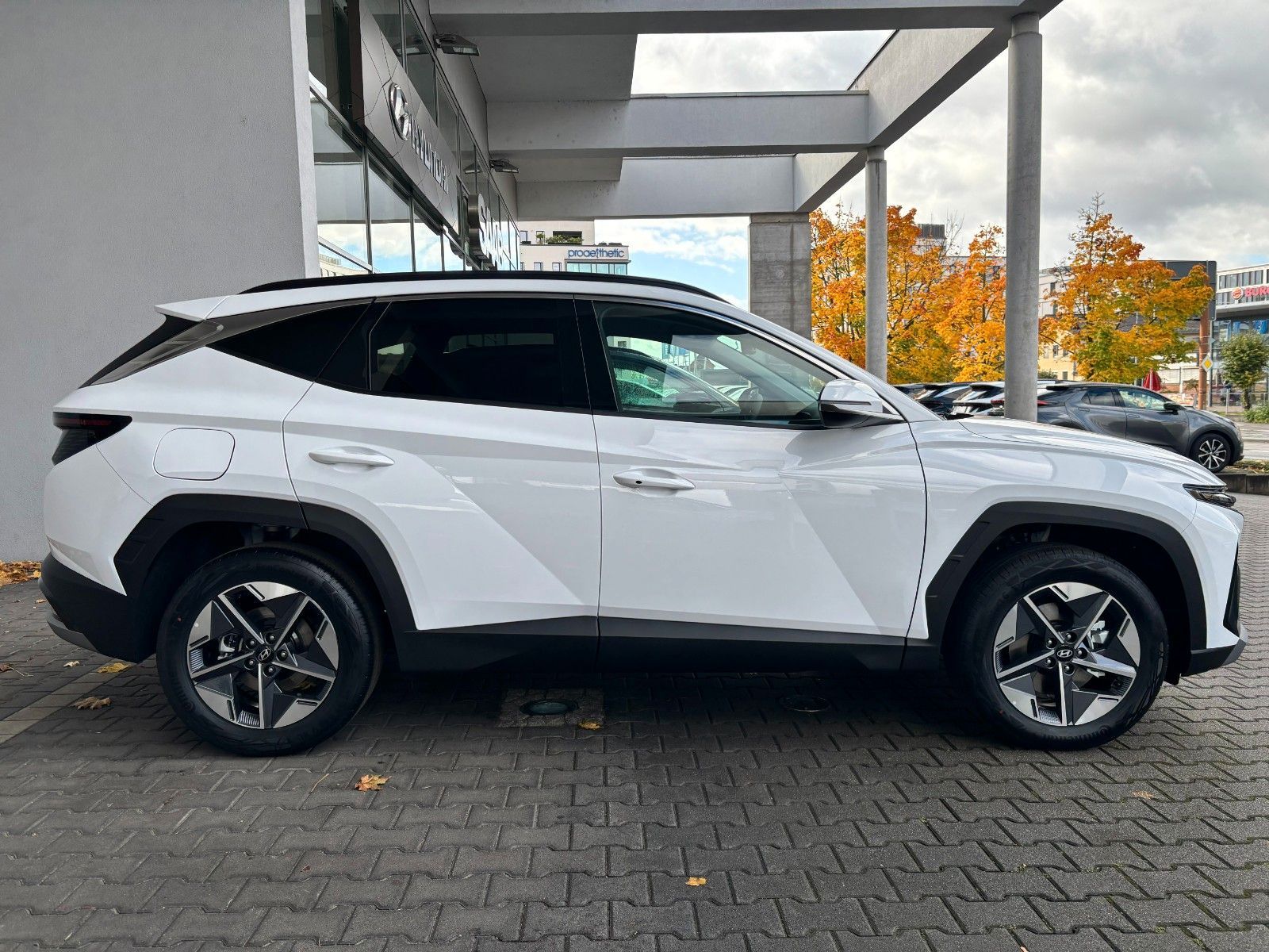 Fahrzeugabbildung Hyundai Tucson 1.6 T-GDI Trend Kamera,LED,Navi,SHZ,ACC