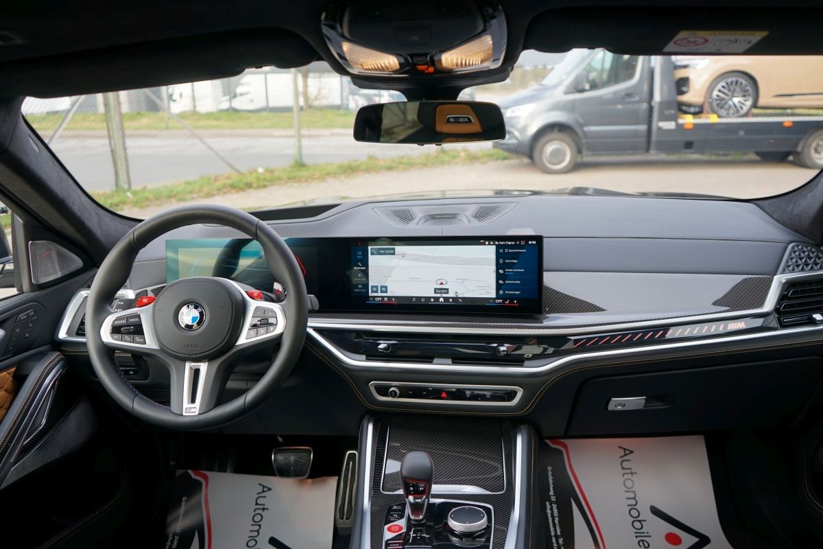 Fahrzeugabbildung BMW X6 M Competition*Carbon*Pano Sky*B&W*Ahk*360 Kam
