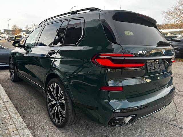 BMW X7 40d / BRITISH RACING GREEN, BROWN, B&W, FULL! – 4