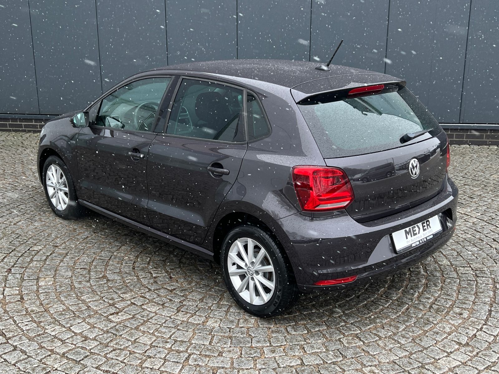 Fahrzeugabbildung Volkswagen Polo Lounge 1.0 *Sitzheizung, Climatronic, Navi*