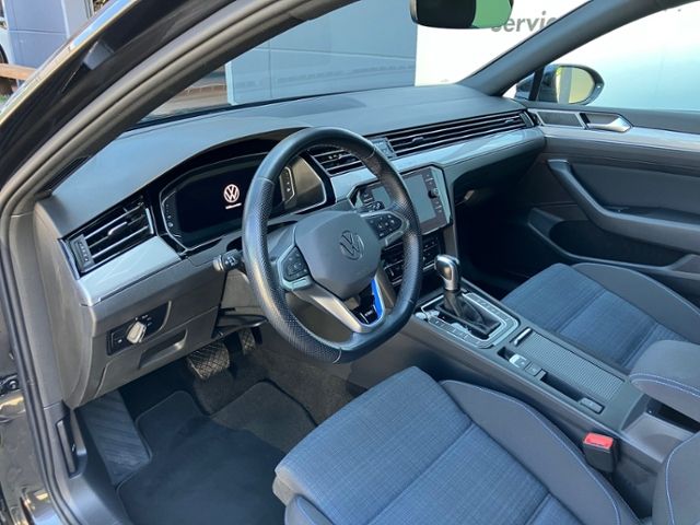 Passat Variant 1.4 TSI GTE  KLIMA LED NAVI ALU