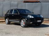 Porsche Cayenne 4.5 cat Turbo - Porsche Cayenne mit Benzin-Antrieb: Kombi, Automatik