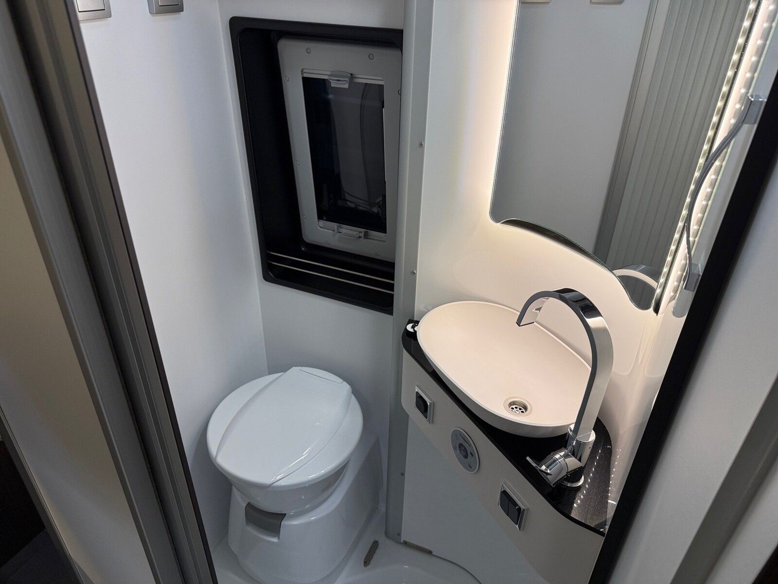 Fahrzeugabbildung Pössl Summit Prime 640 Citroen 140 PS Softlock,Samba