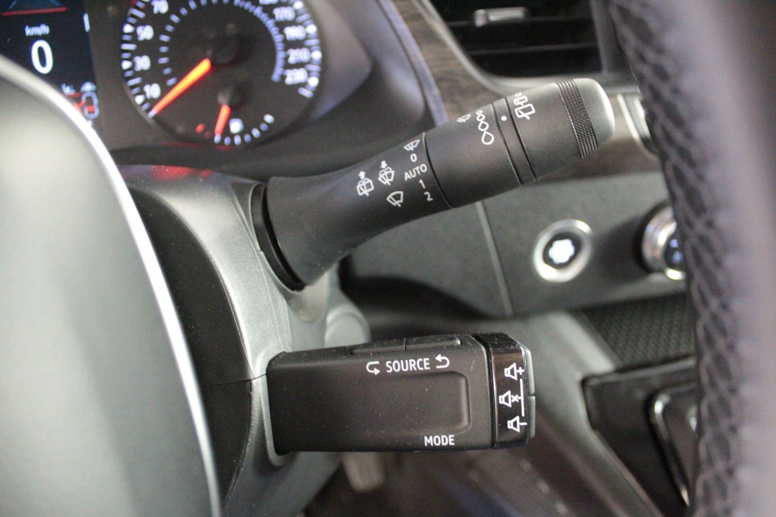 Fahrzeugabbildung Renault Kangoo Tce 130 EDC Techno*Sitzhzg*