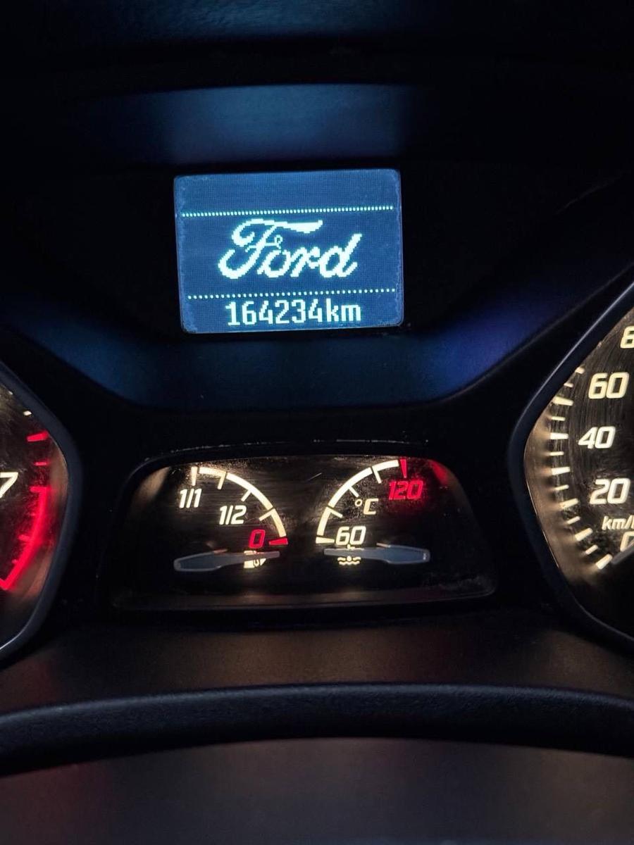 Ford Focus 2014 — photo 9