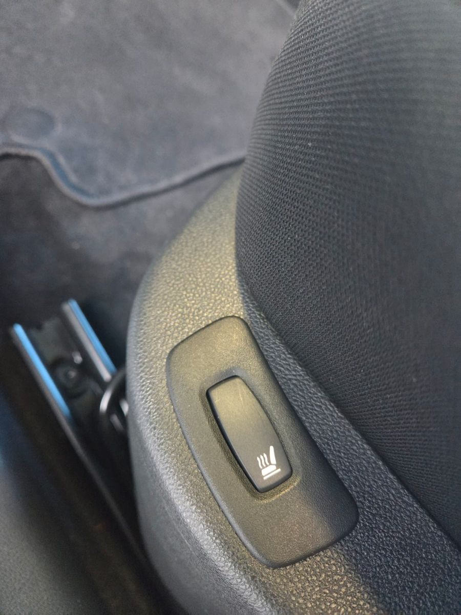 Fahrzeugabbildung Renault Clio IV Limited